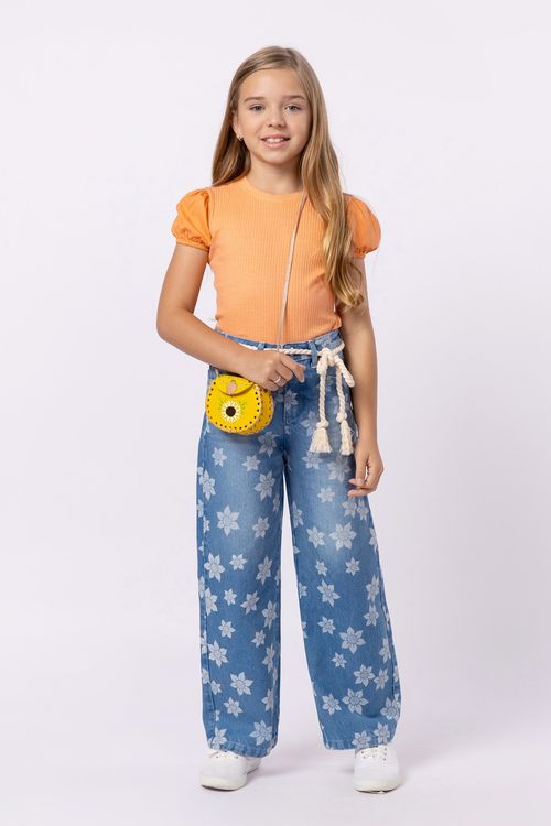 Calça jeans wide leg estampa floral para menina