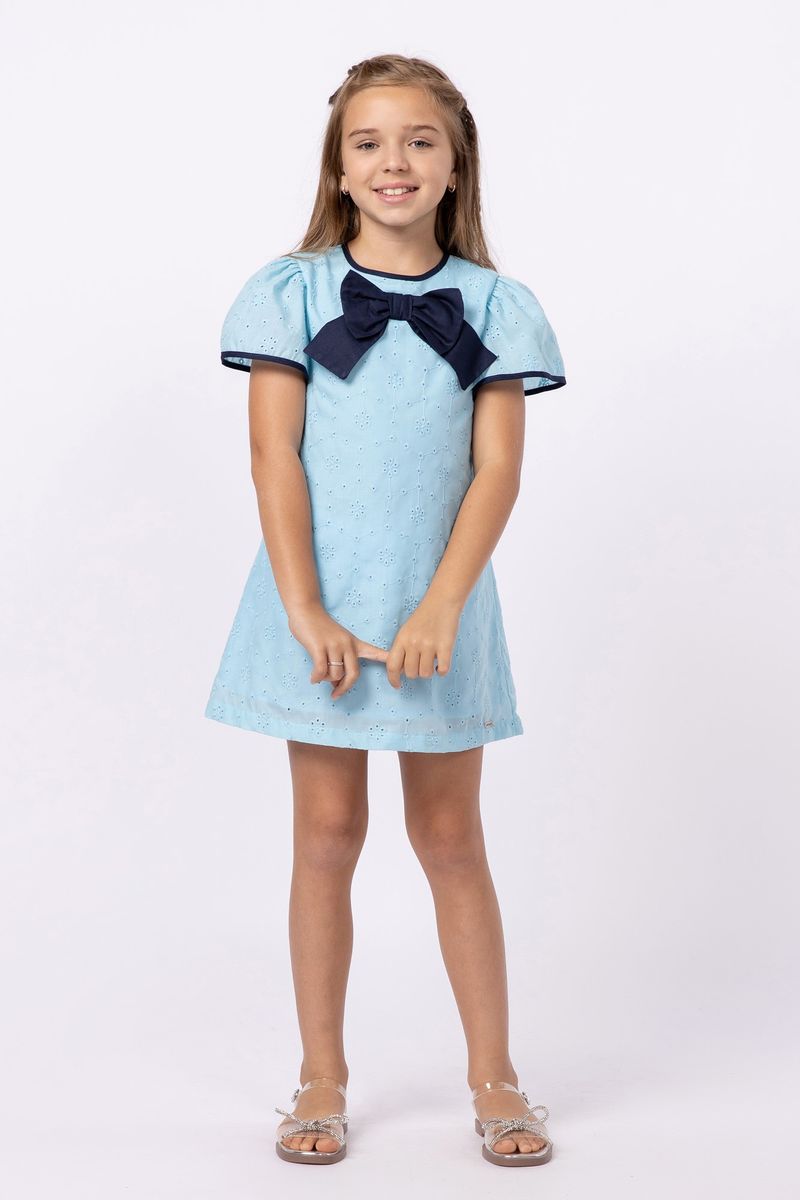 851026-Vestido-em-laise-bicolor-para-menina