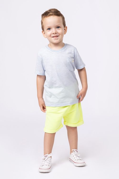 Conjunto camiseta de malha flamê e bermuda de moletom para bebê menino