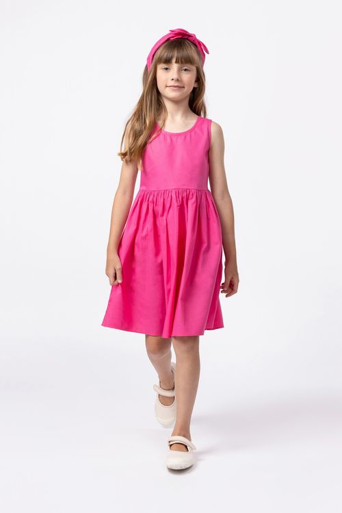 Vestido em tricoline com detalhe de laço no decote nas costas para meninas