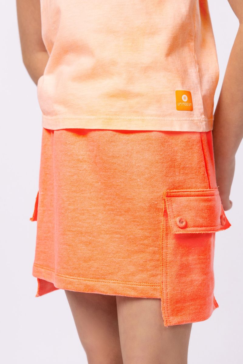 011011-85-Saia-short-em-moletom-com-bolsos-irregulares-para-menina