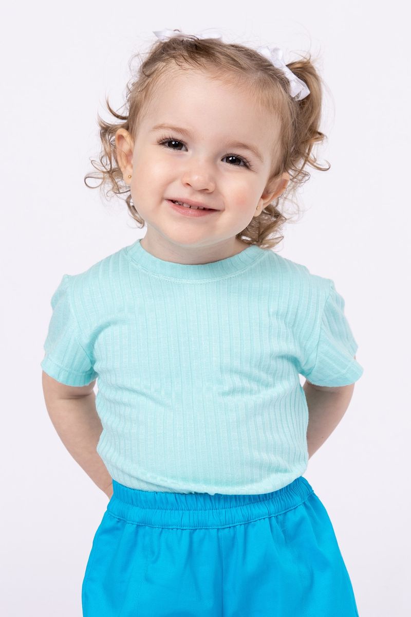 017002-85-Camiseta-basica-para-menina-em-malha-canelada
