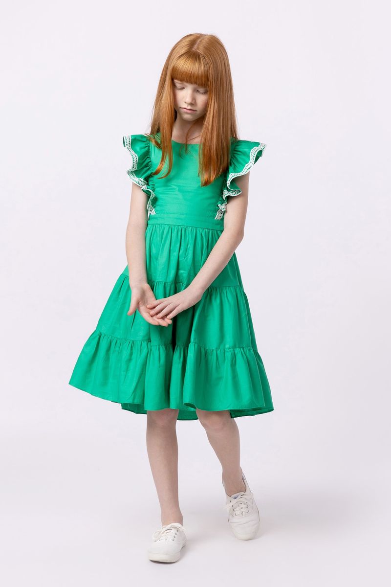 851002-Vestido-em-tricoline-e-entremeios-para-menina