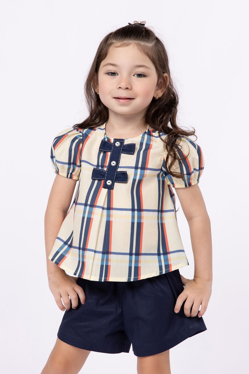 857018-Conjunto-blusa-e-short-em-tricoline-para-bebe-menina