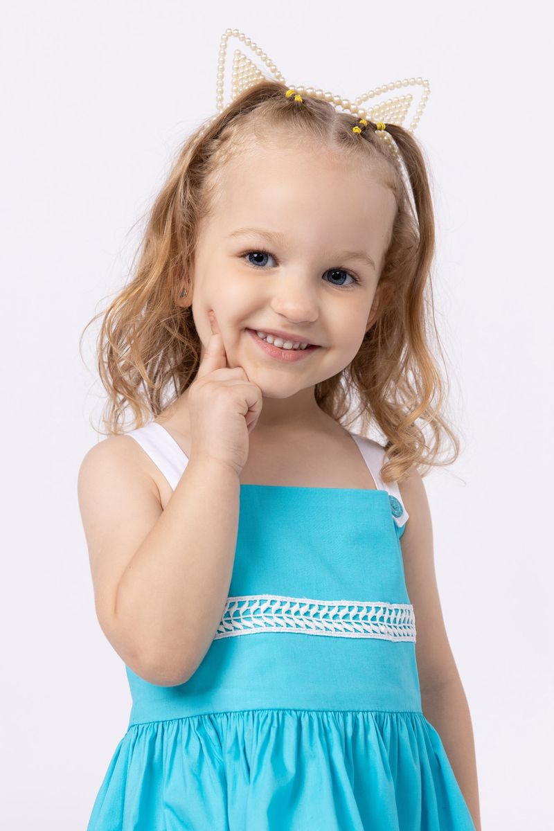 857022-Vestido-em-tricoline-com-entremeios-para-bebe-menina
