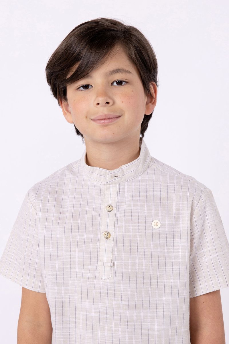 851585-Bata-de-cambraia-de-algodao-listrada-para-menino