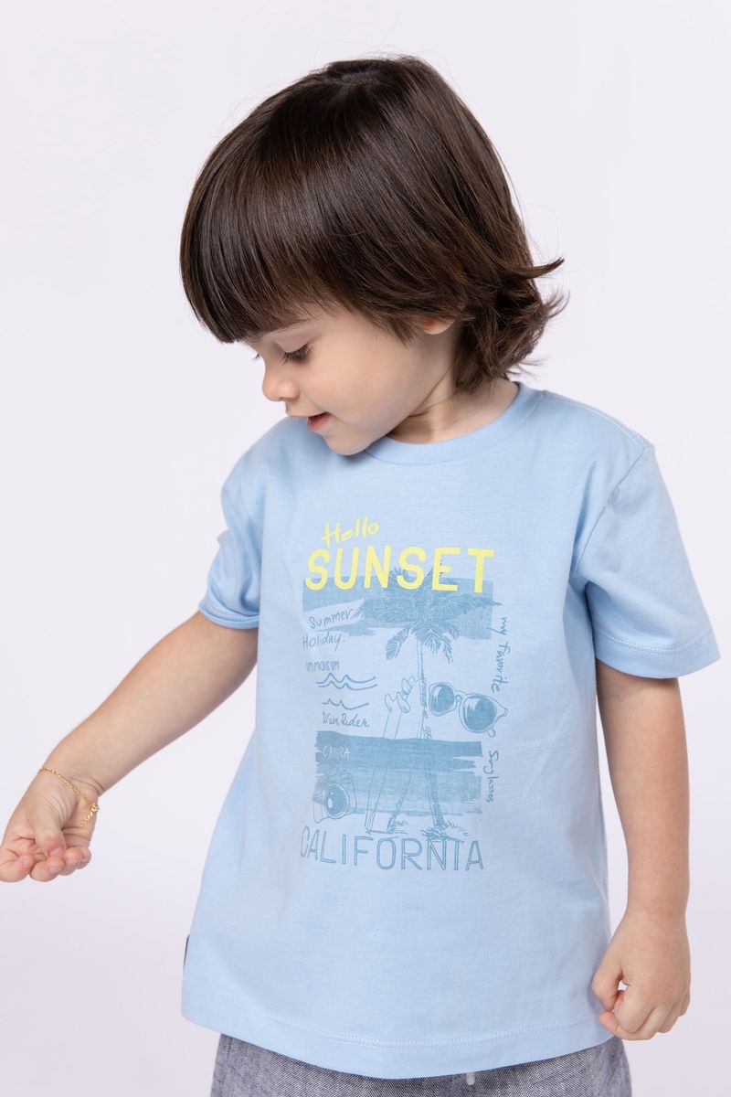 857522-Conjunto-camiseta-de-malha-100--algodao-e-bermuda-de-sarja-ringada-para-bebe-menino