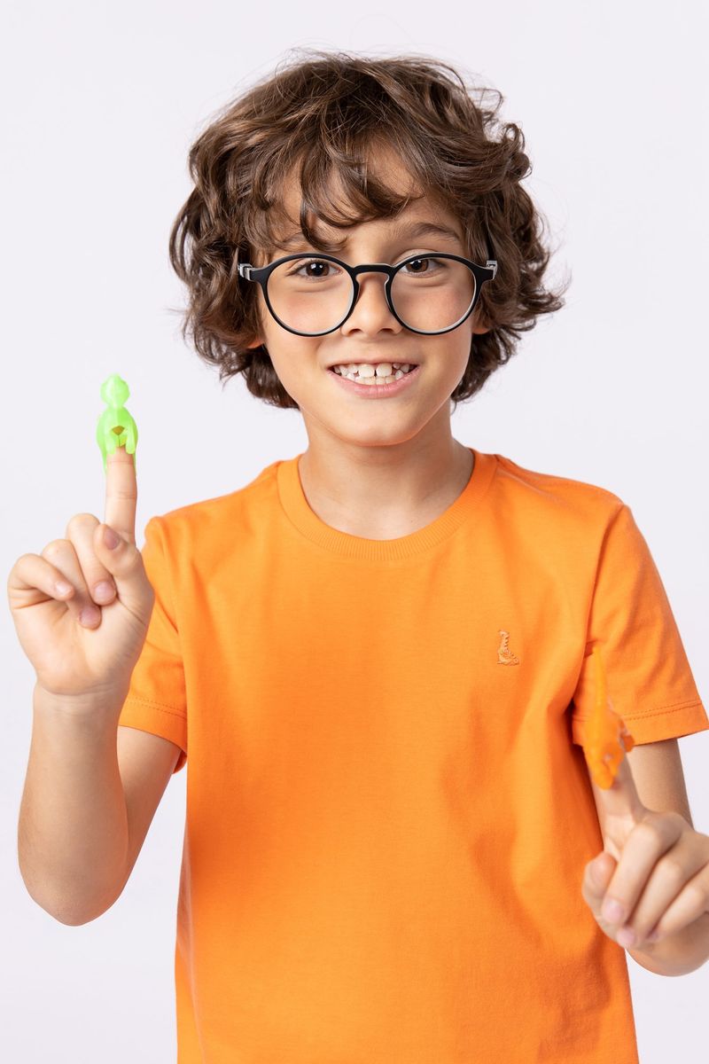 858112-Camiseta-basica-de-malha-com-logo-Dino-para-meninos