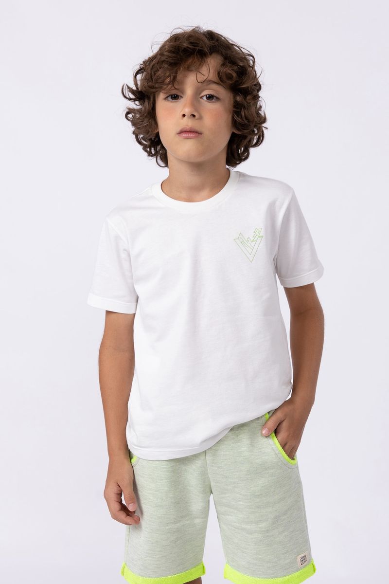 858156-Conjunto-de-camiseta-meia-malha-com-estampa-e-bermuda-de-moletom-para-meninos
