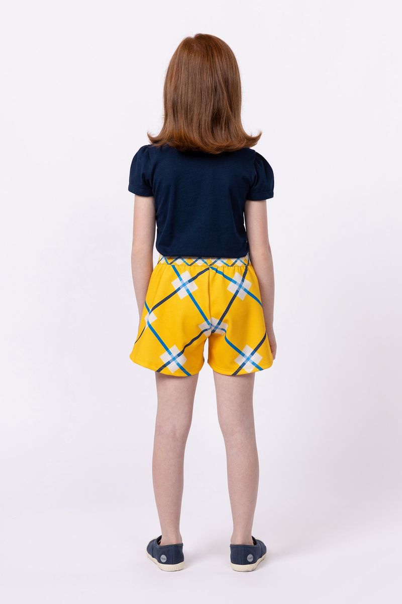 018008-85-Conjunto-blusa-de-malha-manga-curta-e-short-evase-estampado-para-menina