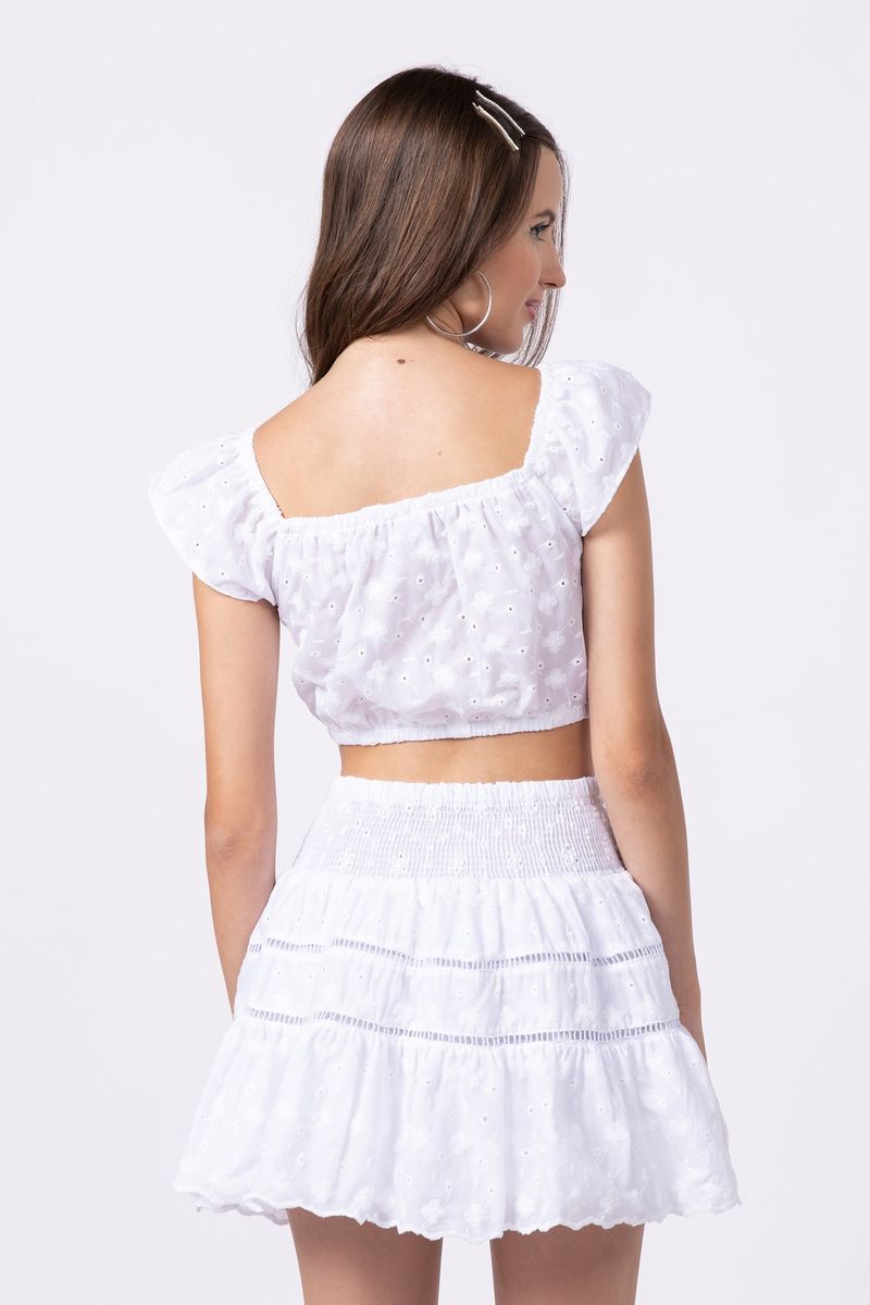 859134-Conjunto-teen-para-menina-blusa-cropped-e-saia-em-laise