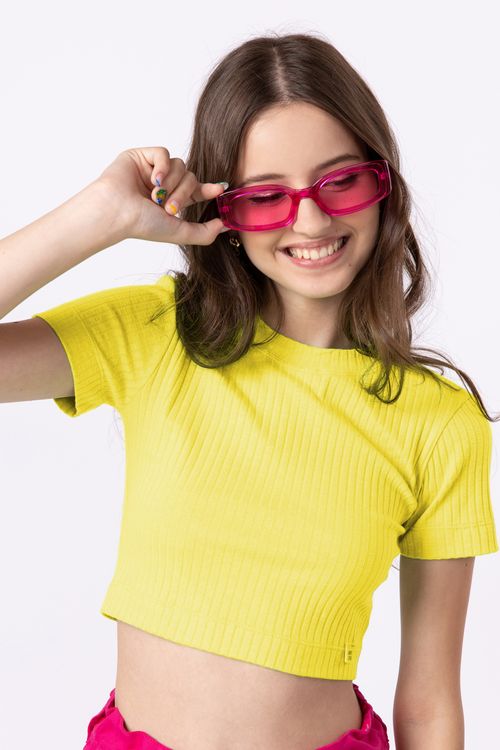 Blusa cropped básica teen para menina em malha canelada