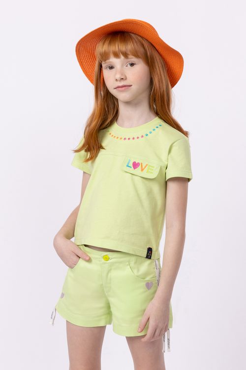 Short em sarja acetinada com bordado para meninas