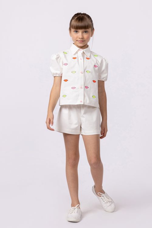 Conjunto camisa e short em sarja com bordado para menina