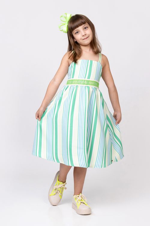 Vestido em cambraia listrada para menina