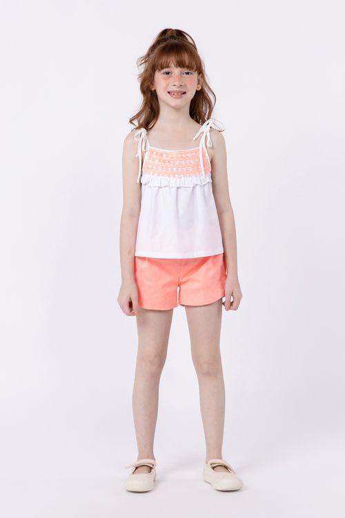 Conjunto de bata em tricoline com detalhe de aviamento e short de sarja colorido para meninas