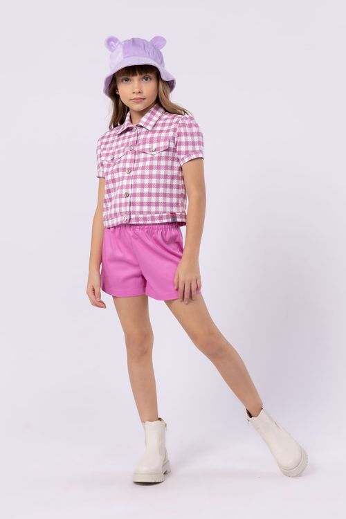 Conjunto infantil para menina de camisa em alfaiataria xadrez e short em satin