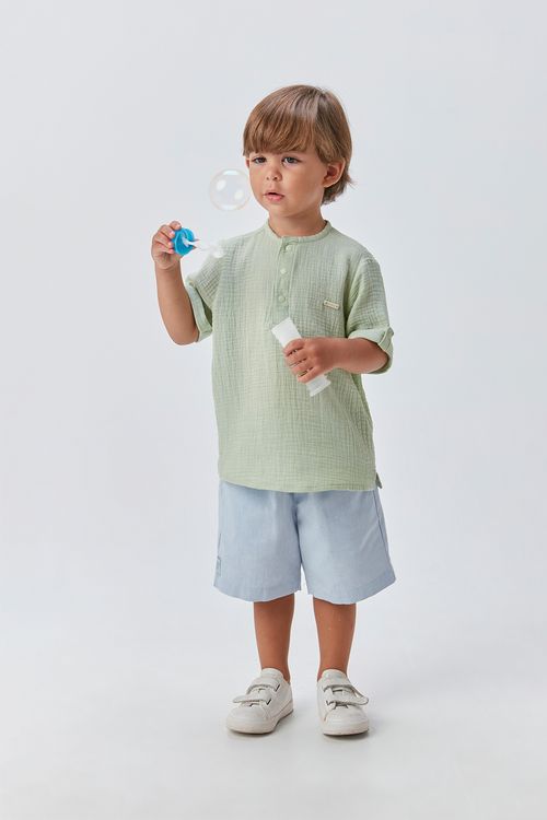 Conjunto Infantil para Menino Bata em Cambraia de Algodão e Bermuda em Sarja Oxford Flamê