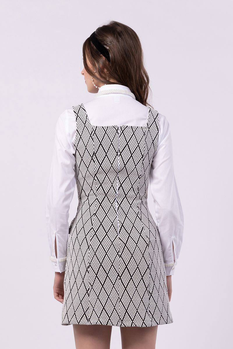 869086A-Camisa-cor 01-Costas.jpg