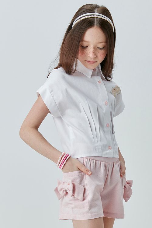 Conjunto Infantil com Camisa de Tricoline Estampa Floral e Short de Sarja Maquinetada