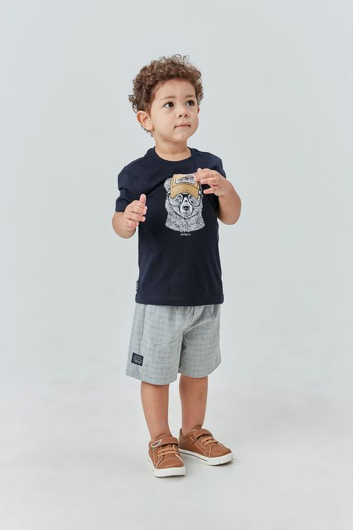 Conjunto Infantil para Menino com Camiseta de Malha 100% Algodão com Estampa de Urso Lúdica e Bermuda Xadrez