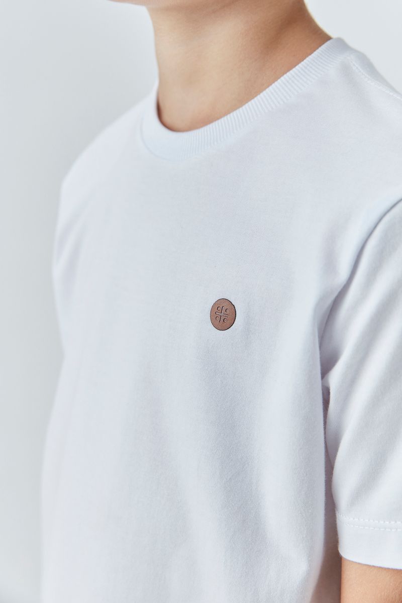 881700A-Camiseta-cor-01-Detalhe.jpg