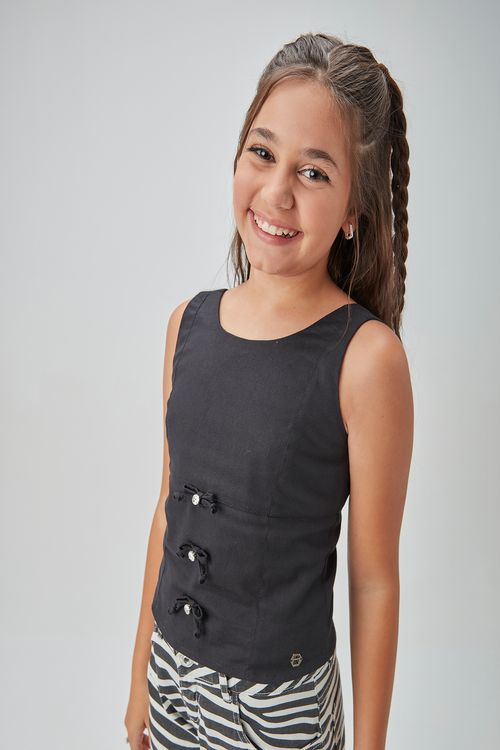 BLUSA ESTRUTURADA EM SARJA C/ LAÇOS