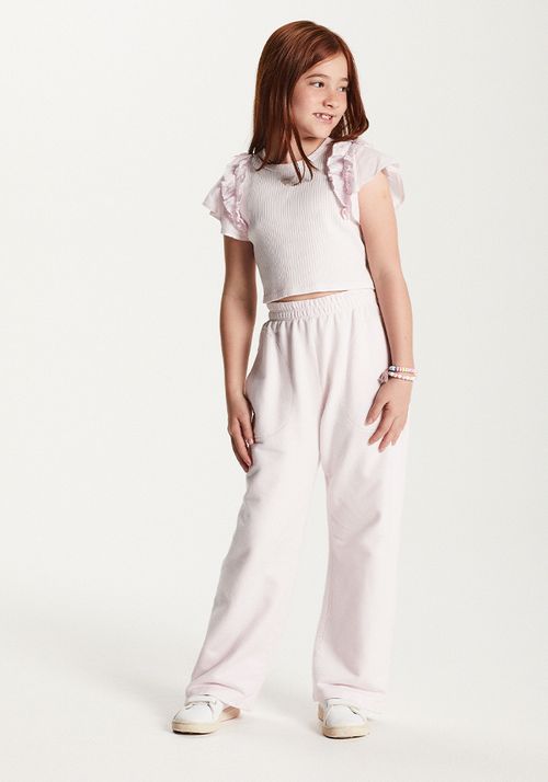 BLUSA CROPPED EM MALHA CANELADA TINTURADA C/ BABADOS EM VOIL